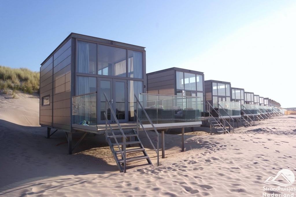 Ultieme Ontspanning: Strandhuisjes aan de Kust van Zeeland