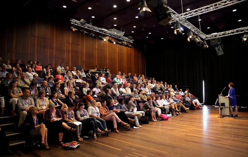 Hoe Een Succesvol Congres Te Organiseren: Tips en Stappenplan